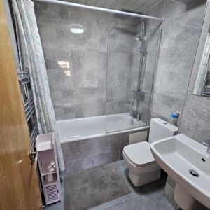 BATHROOM- click for photo gallery